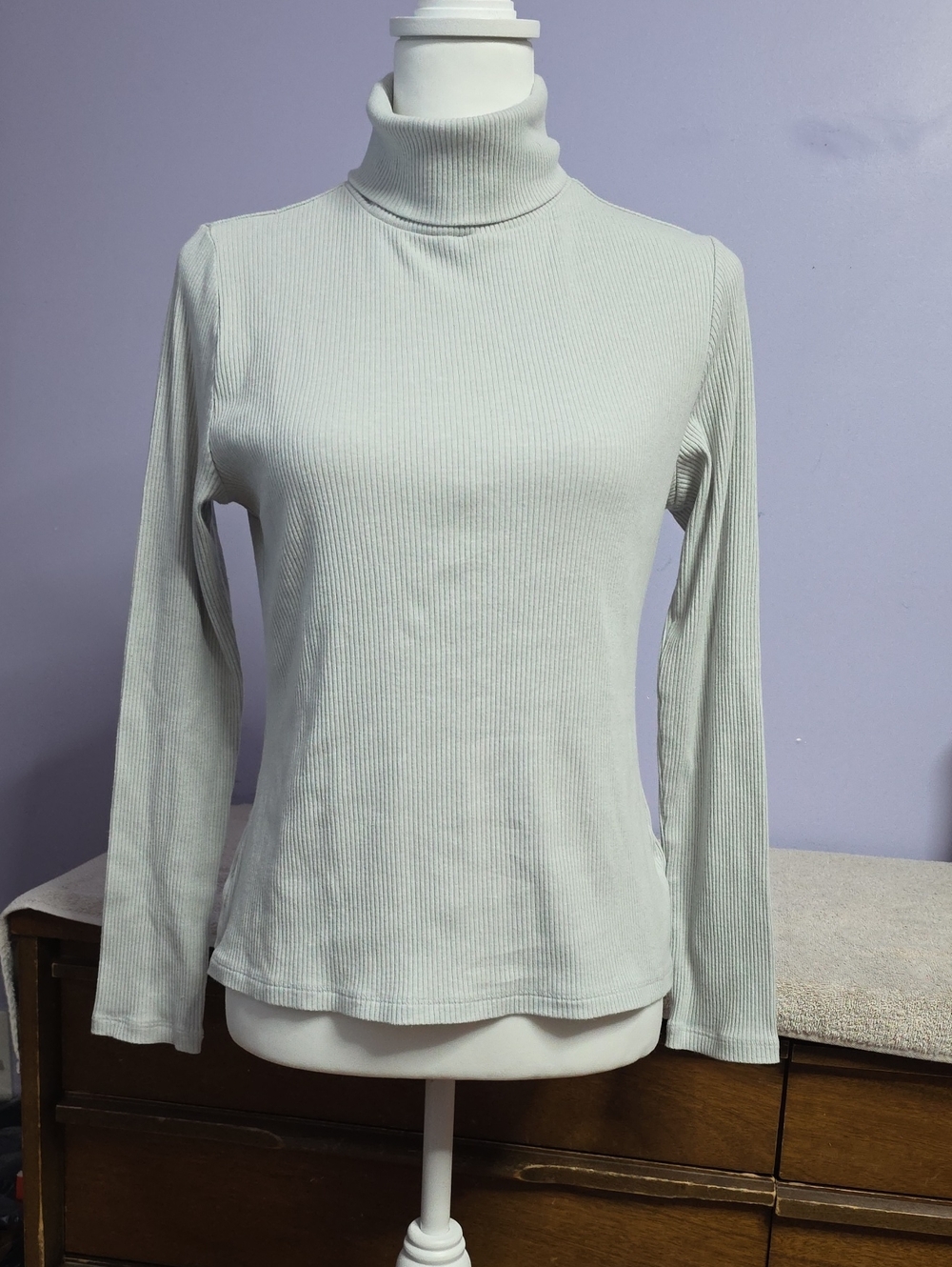 Old Navy Light Gray Ribbed Turtleneck Long-Sleeve Top